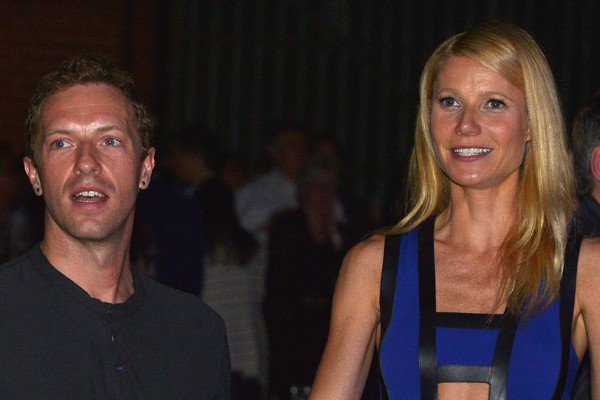Chris Martin e Gwyneth Paltrow se separaram este ano, depois de dez anos de casamento. A cerimônia, em dezembro de 2003, acontceu em Santa Barbara, na Califórnia, e nem amigos nem a família estava presente. Apenas os dois. (Foto: Getty Images)