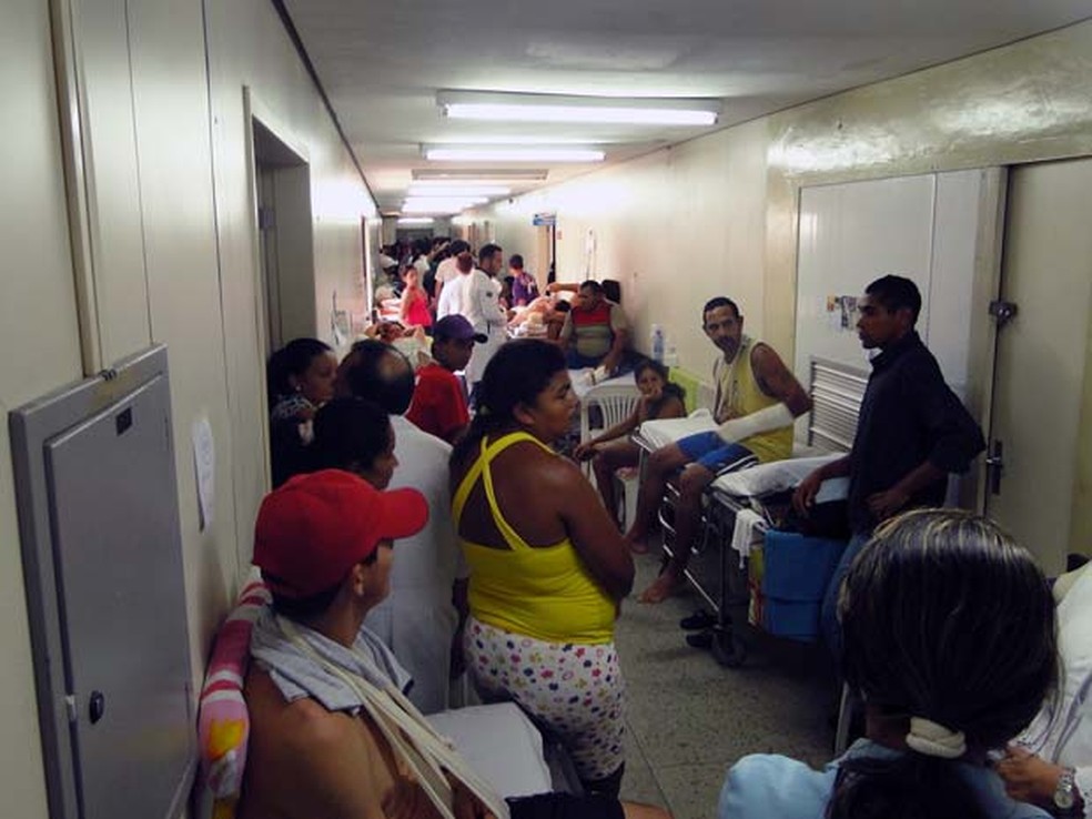 Hospital Walfredo Gurgel, em Natal, sofre com superlotação  (Foto: Ricardo Araújo/G1)