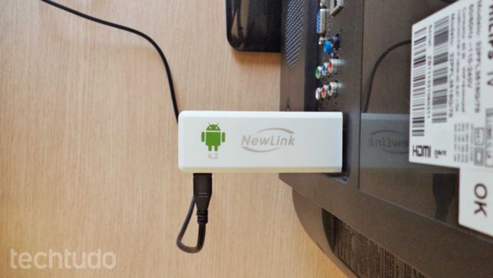 Adaptador pode ser conectado na entrada HDMI traseira, ficando totalmente oculto (Foto: Reprodução/Dario Coutinho) Adaptador pode ser conectado na entrada HDMI traseira, ficando totalmente oculto (Foto: Reprodução/Dario Coutinho)