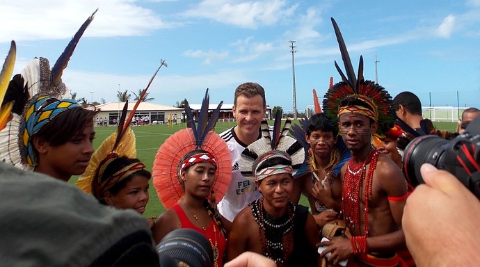 [Copa 2014] Alemanha retribui carinho com direito a encontro de Bierhoff com índios