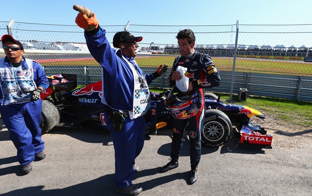 Mark Webber abandona o GP dos EUA (Foto: Getty Images)