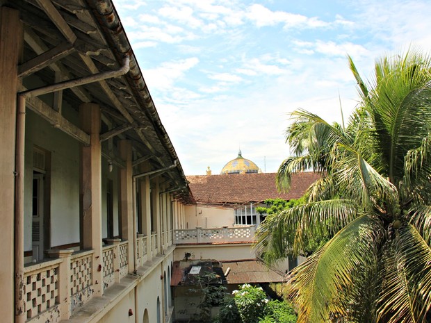 Da Santa Casa, é possível ver a cúpula do Teatro Amazonas (Foto: Camila Henriques/G1 AM)