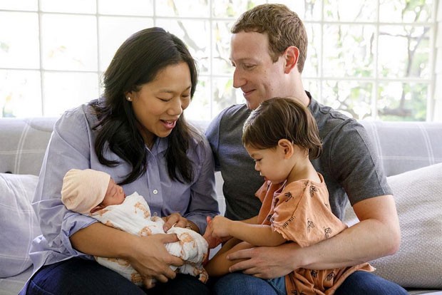 Mark Zuckerberg com a mulher e as filhas (Foto: Reprodução)