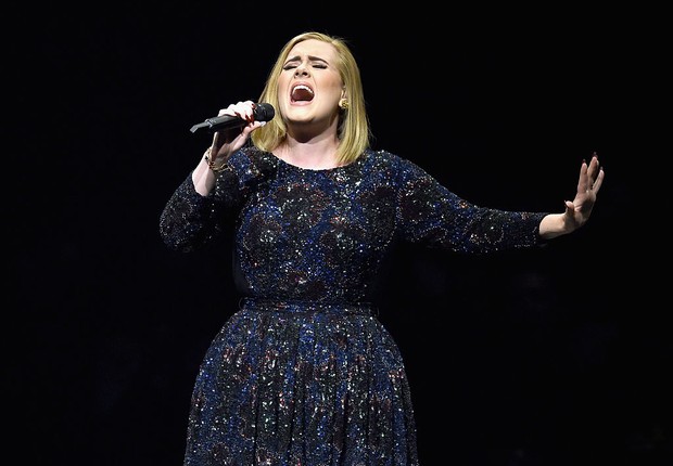 Adele durante turnê deste ano pela América do Norte (Foto: Kevin Winter/Getty Images)