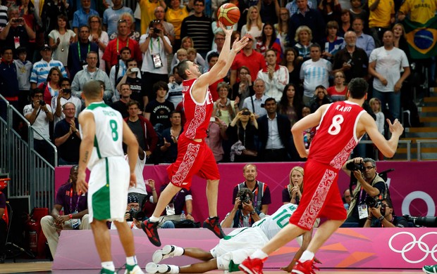 fridzon brasil x rússia basquete londres 2012 olimpiadas 2 (Foto: Reuters)