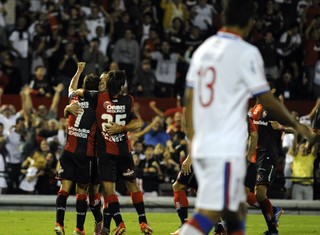 Newell's Old Boys 4 x 0 Nacional-URU, comemoração, Libertadores (Foto: EFE)