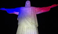 FOTOS: vítimas são lembradas no Rio (Christophe Simon/AFP)