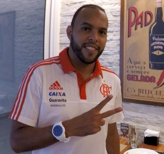 Alecsandro Flamengo restaurante (Foto: Cahê Mota / Globoesporte.com) Alecsandro Flamengo restaurante (Foto: Cahê Mota / Globoesporte.com)