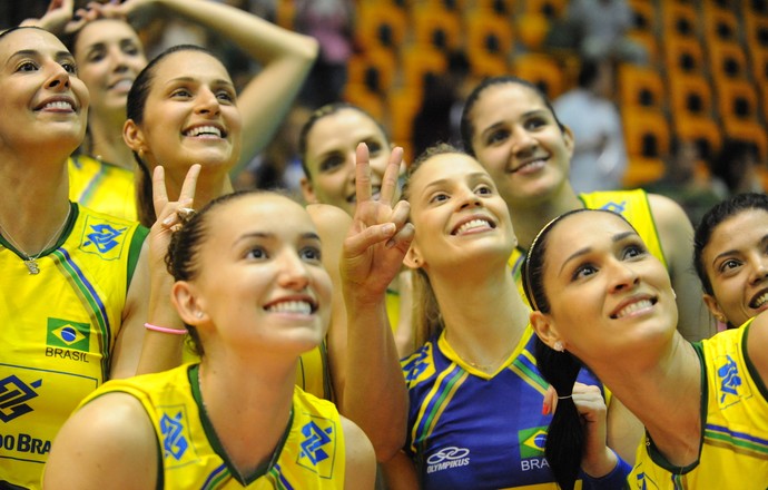 Seleção brasileira feminina vôlei Grand Prix (Foto: Divulgação/FIVB)