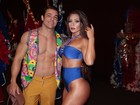 Panicat Wendy Tavares desfila com namorado no Carnaval: 'Sem ciúmes'