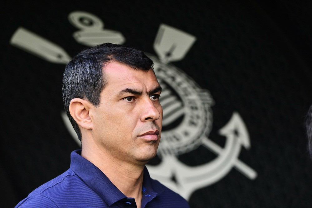 Veja como Carille ajustou o Timão e chegou à final logo em seu primeiro trabalho