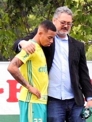 Micale visita o Palmeiras, defende Gabriel Jesus e elogia base do clube