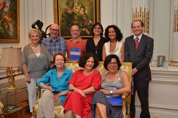 Conselheiros do Caderno se reuniram na cerimônia de lançamento da publicação (Foto: Renato Velasco/Divulgação)