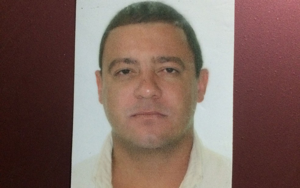 Mecânico Eduardo Alves dos Santos, 42 anos, morreu às 19h de segunda-feira (16), em Itapevi, na Grande São Paulo (Foto: Glauco Araújo)