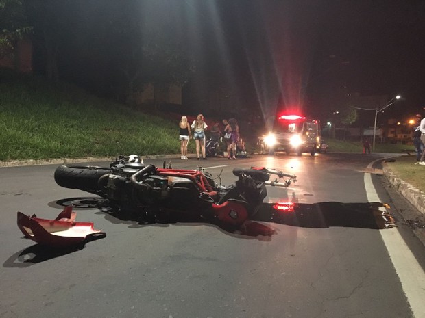 Resultado de imagem para Motociclista morre em acidente na avenida Nações Unidas