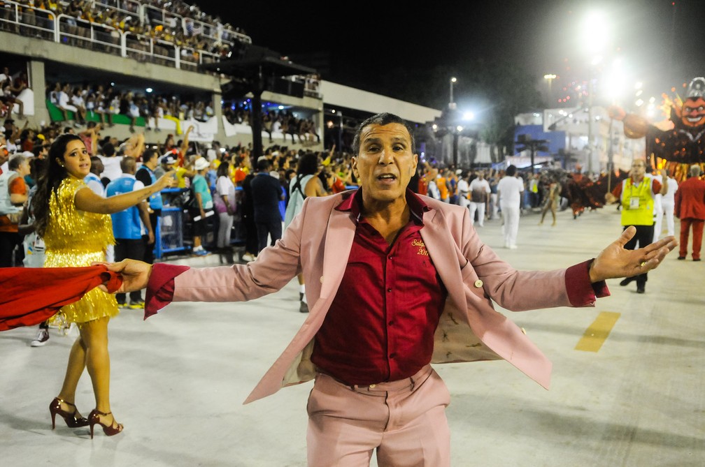 Eri Johnson durante desfile da escola Acadêmicos do Salgueiro, na Marquês de Sapucaí  (Foto: Alexandre Durão/G1)