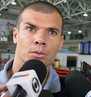 Atrás de um meia, Corinthians tenta a contratação de Wagner, hoje na China