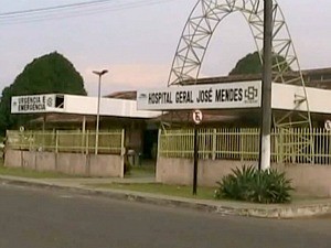 Briga ocorreu no Hospital José Mendes (Foto: Reprodução/TV Amazonas)