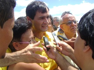 Romero Rodrigues em Campina Grande (Foto: Taiguara Rangel/G1)