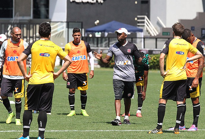 jogadores no treino do Vasco (Foto: Marcelo Sadio / Site Oficial do Vasco)