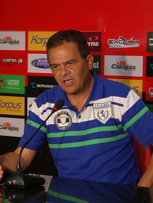 Francisco Diá, treinador do Campinense (Foto: João Brandão Neto / GloboEsporte.com/pb)
