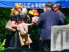 Três meses após morte, meia-irmã de Julia Roberts tem funeral 