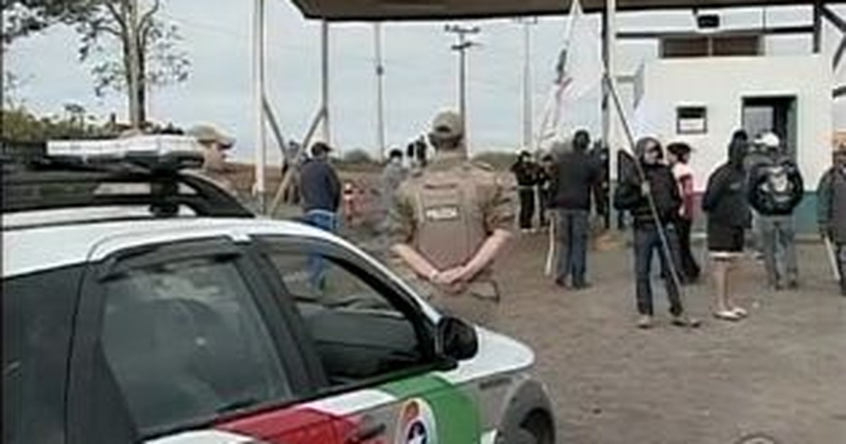 G1 Após desocupar usina manifestantes devem se reunir MPF e MPSC