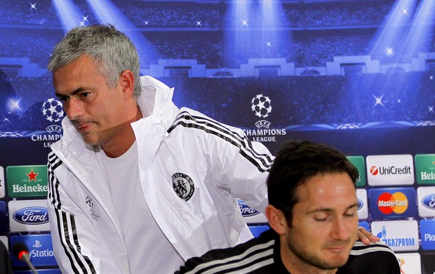 Mourinho Chelsea entrevista (Foto: Agência EFE)
