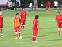 Taitianos treinam com olhos na bola e ouvidos na estreia do Brasil