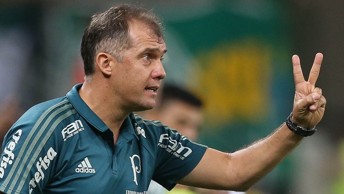 Eduardo Baptista cita 'carinho' pelo clube que projetou carreira do pai