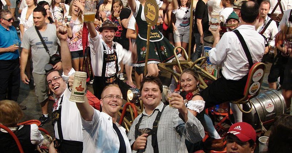 G1 Veja programação da Sommerfest, a 'Oktoberfest de verão', em