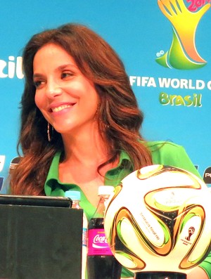 Coletiva FIFA - Ivete Sangalo (Foto: Cintia Barlem) Coletiva FIFA - Ivete Sangalo (Foto: Cintia Barlem)