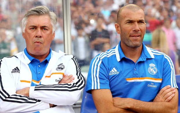 Carlo Ancelotti e Zinedine Zidane Real Madrid (Foto: Getty Images)