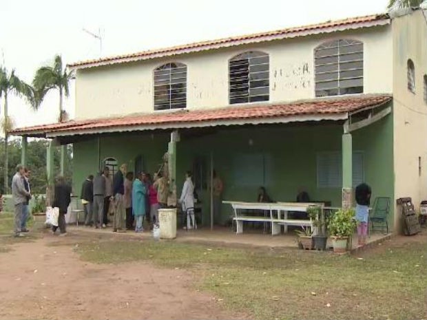 Prefeitura flagra asilo clandestino em Jambeiro, SP (Foto: Reprodução/TV Vanguarda)