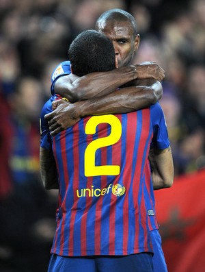 Daniel Alves Abidal Barcelona (Foto: Getty Images)