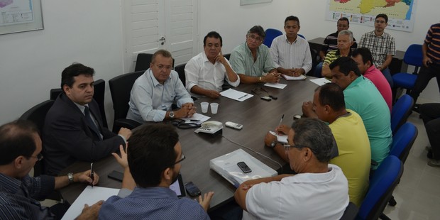 Reunião entre Cagepa e dirigentes de clubes paraibanos (Foto: Larissa Keren / Globoesporte.com/pb)