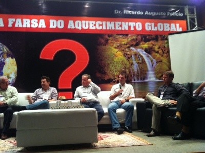 Palestra é realizada em Porto Velho sobre farsa do aquecimento global (Foto: Larissa Matarésio/G1)