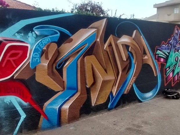 Tecnica 3d Em Grafite E Tema De Exposicao No Centro Cultural De