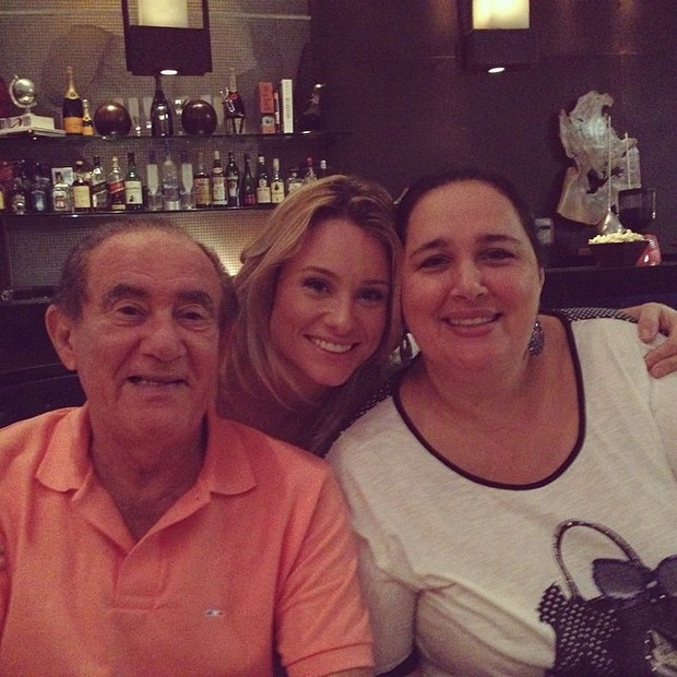 Renata Aragão, Giselle Prattes e Livia Aragão (Foto: Instagram / Reprodução)