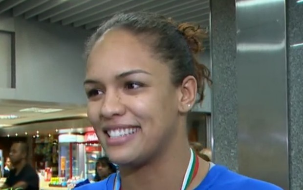 Aline Silva conquistou ouro inédito para a luta olímpica brasileira (Foto: Reprodução / SporTV - alinesilva