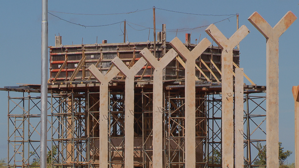 Área externa de presídio fedederal em construção no Complexo da Papuda (Foto: TV Globo/Reprodução)