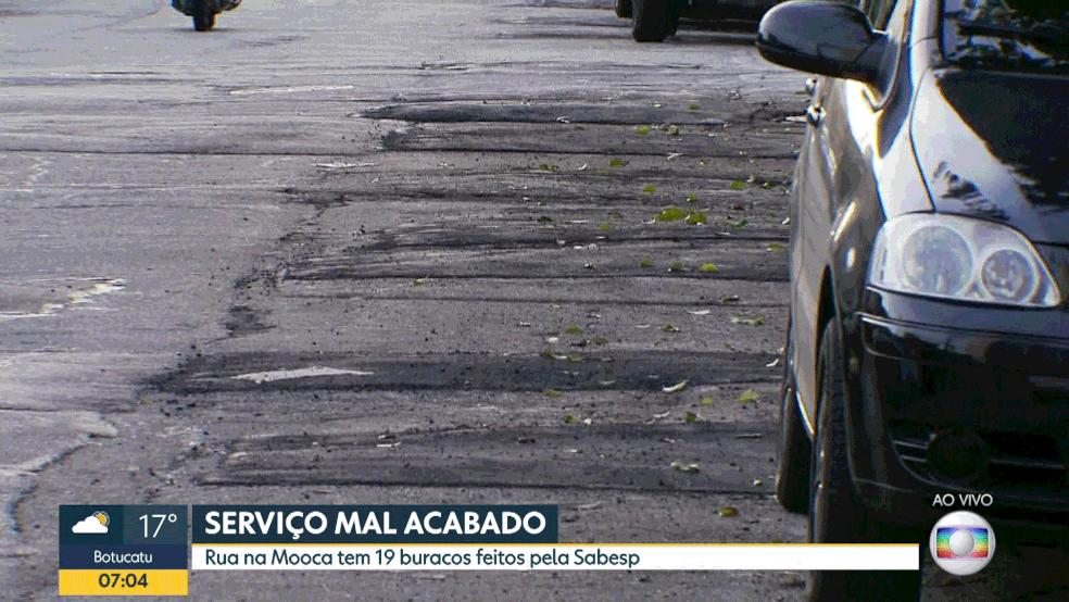 Desníveis em Rua da Mooca prejudicam asfalto após intervenções da Sabesp (Foto: Reprodução/TV Globo)
