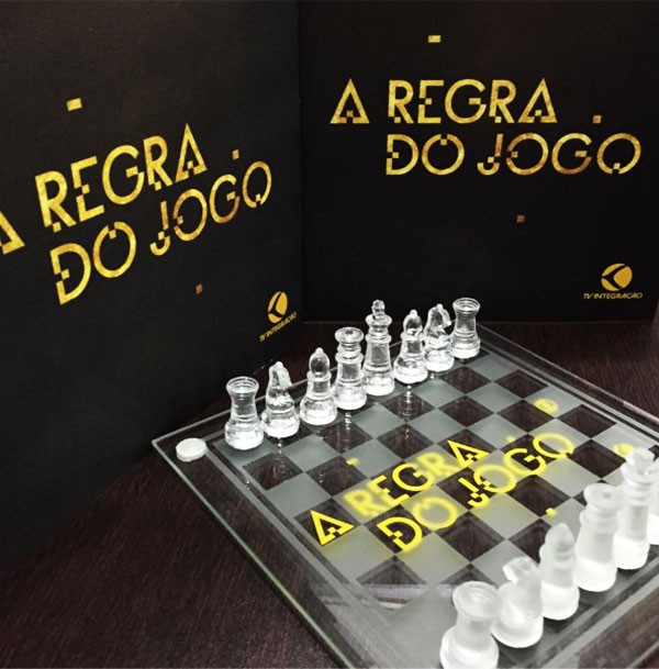 A Regra do Jogo - Abertura 