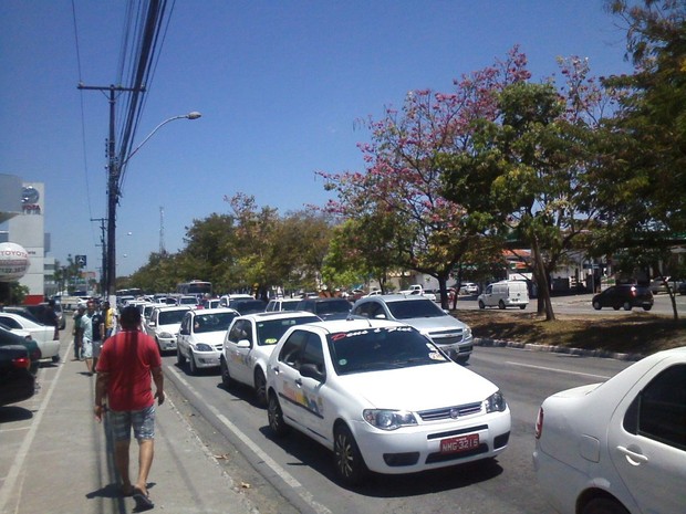 G1 Protesto De Motoristas Clandestinos Deixa Trânsito Lento Em Maceió