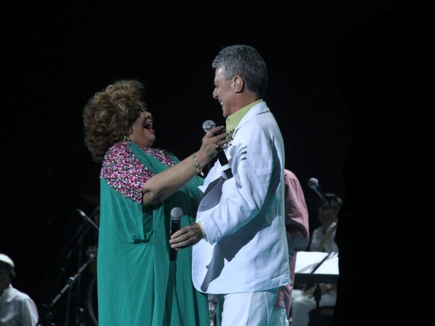 Alcione e Chico Buarque em show no Rio (Foto: Thyago Andrade/ Brazil News)