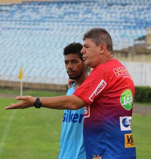Técnico Neto Jordão  (Foto: Josiel Martins)
