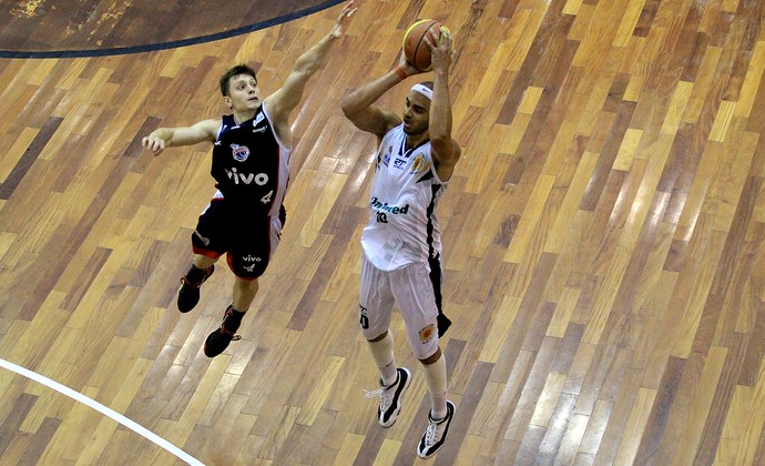 São José e Franca - quartas de final Campeonato Paulista de Basquete (Foto: Rafael Silva / Gazeta Press) São José e Franca - quartas de final Campeonato Paulista de Basquete (Foto: Rafael Silva / Gazeta Press)