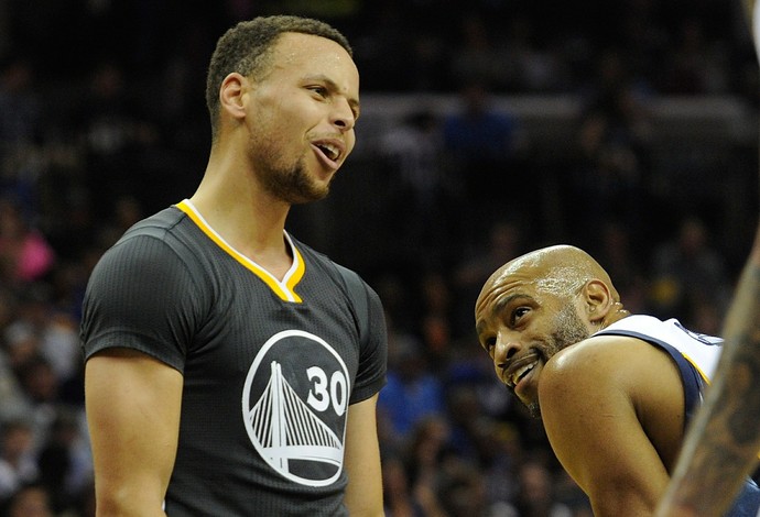Curry Carter Grizzlies x Warriors NBA Basquete (Foto: Getty Images)