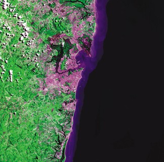 Vitória em linda imagem de satélite brasileiro
