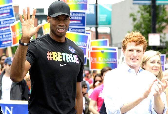jason collins, parada gay de boston (Foto: Agência AP)